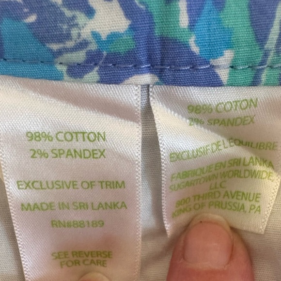 Lilly Pulitzer blue Haven, buttercup stretch shorts. Size 6. VGUC - Picture 7 of 11